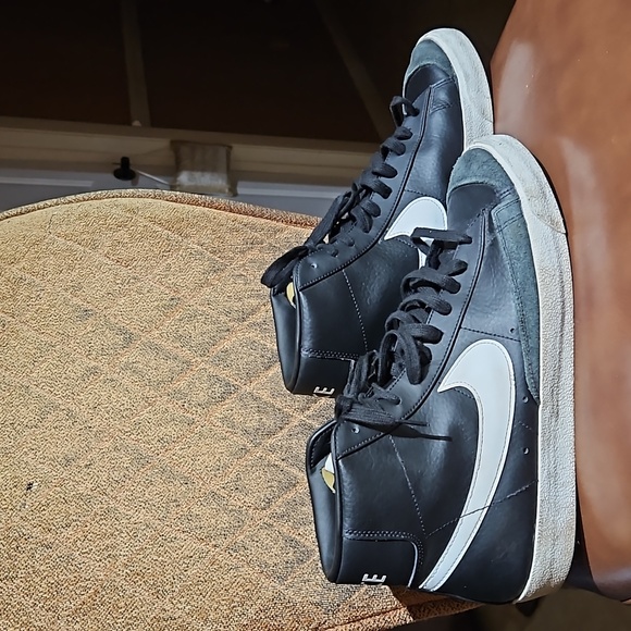 Nike Other - Nike Blazer Mid '77 Vintage Black/White Lace Up Sneakers Shoes